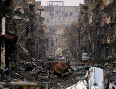 Ράκα: Η πρωτεύουσα του ISIS προ της κατάρρευσης- Δείτε τη κατεστραμμένη πόλη από drone (βίντεο)